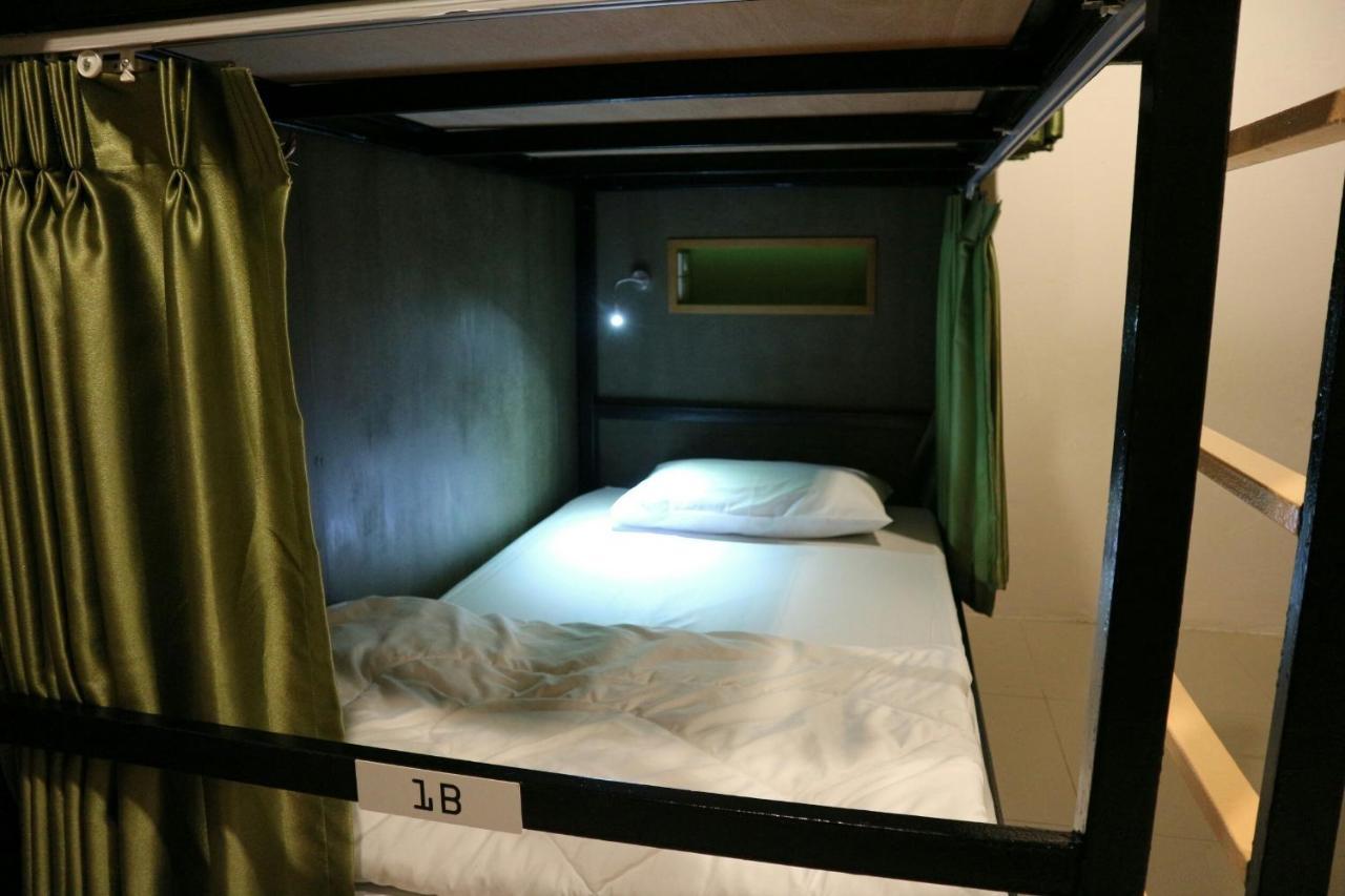 The Campus Hostel Bangkok Extérieur photo